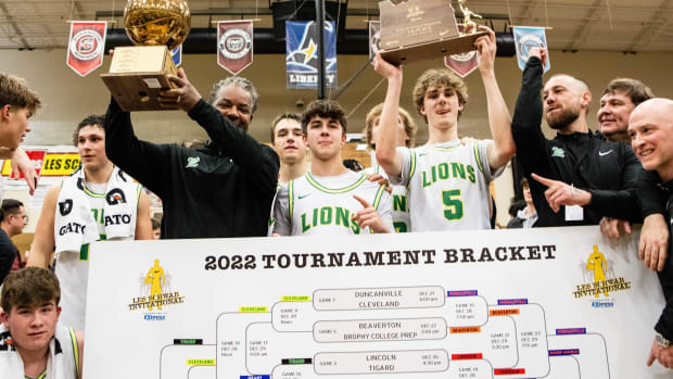 West Linn Duncanville Celebration Les Schwab Invitational 2022 Naji Saker-44